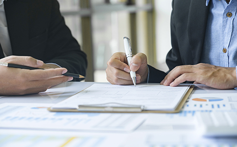 成立集團(tuán)公司的條件是什么？