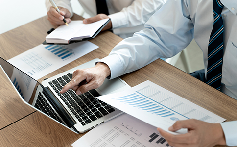 注冊(cè)物流公司：完整指南與常見(jiàn)問(wèn)題